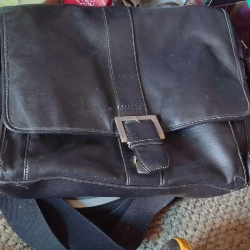 Kenneth Cole Reaction Bag